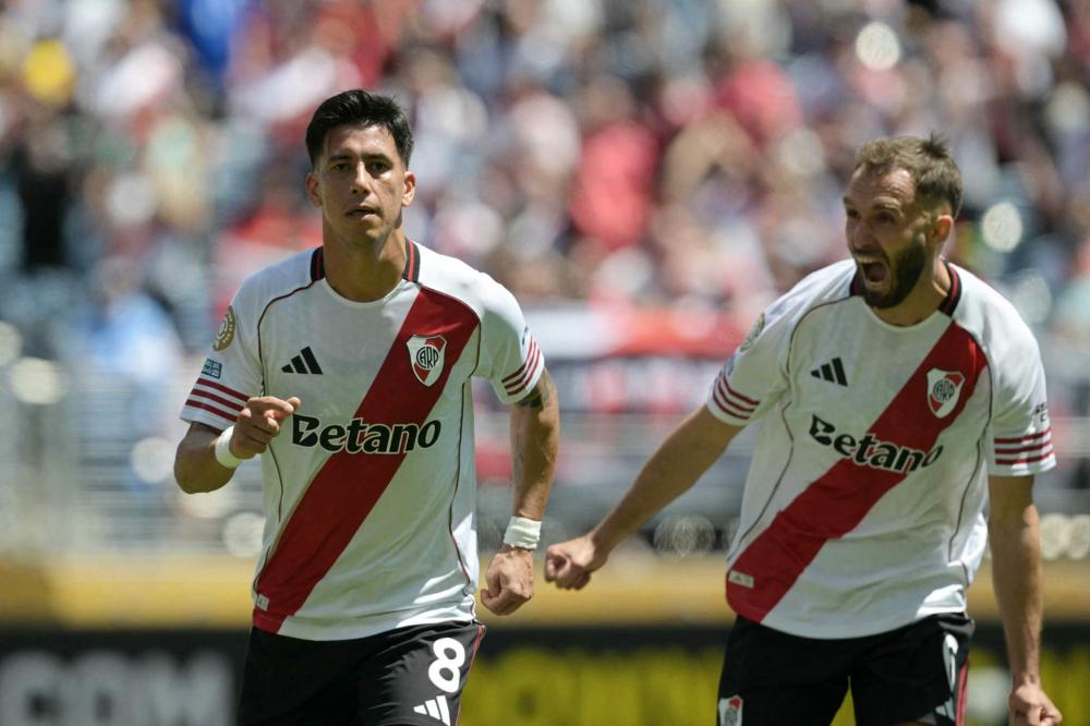 黄健翔：我们的女足与强队之间最大的差距就是身体条件