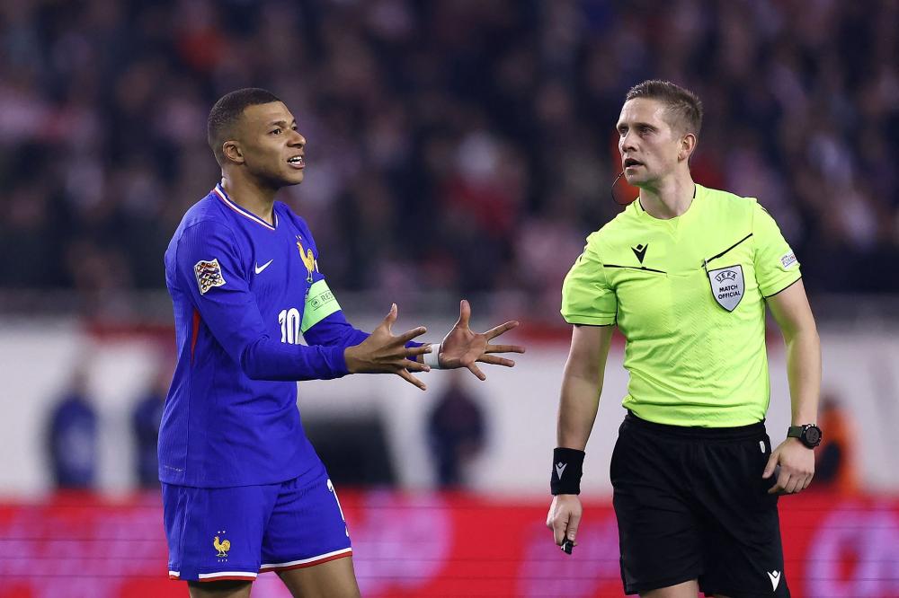 加拉塔萨雷投诉杜兰打入绝平球后做出不雅庆祝，但球员没被罚