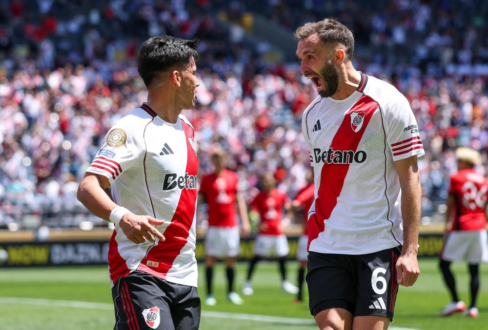 想重新踢的比赛？维埃里：02年世界杯vs韩国；97年欧冠踢多特