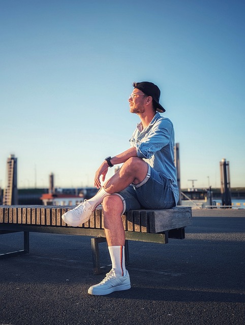 對他產生複 對他產生複